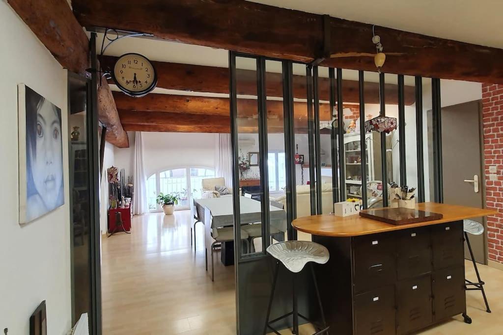 Апартаменты Le Loft Du 31 Deco Charme Cosy Centre Garage Prive Climatisation Сет Экстерьер фото